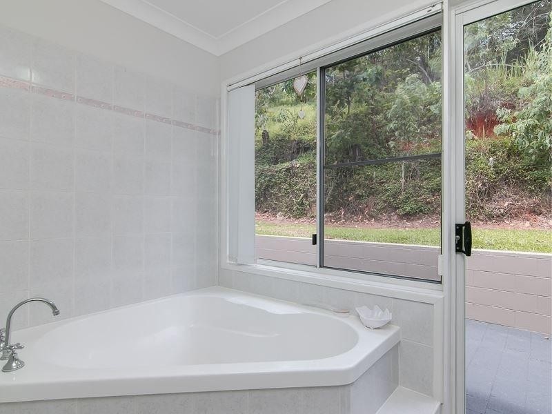 9 Mt William Close, Redlynch QLD 4870