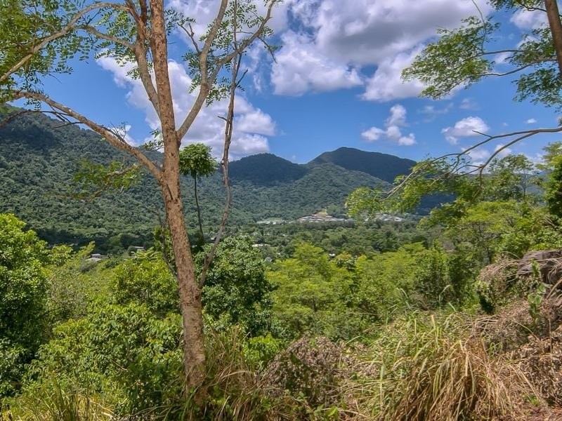 9 Mt William Close, Redlynch QLD 4870