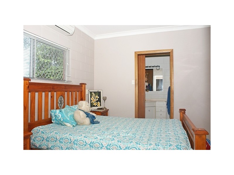 45 Endeavour Road, Clifton Beach QLD 4879