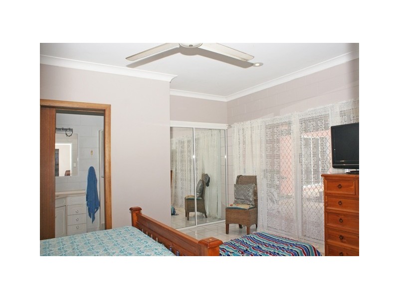 45 Endeavour Road, Clifton Beach QLD 4879
