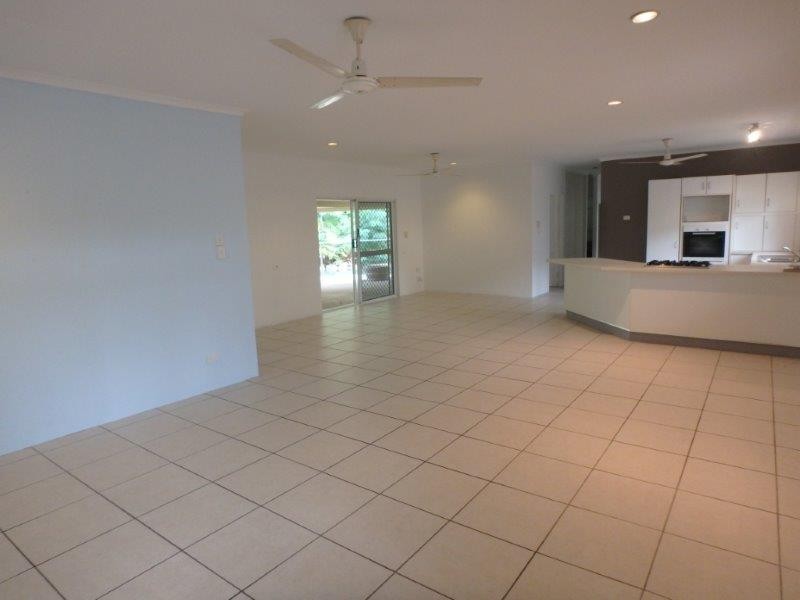 4 Bligh Close, Clifton Beach QLD 4879