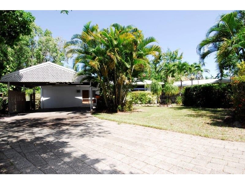 4 Bligh Close, Clifton Beach QLD 4879