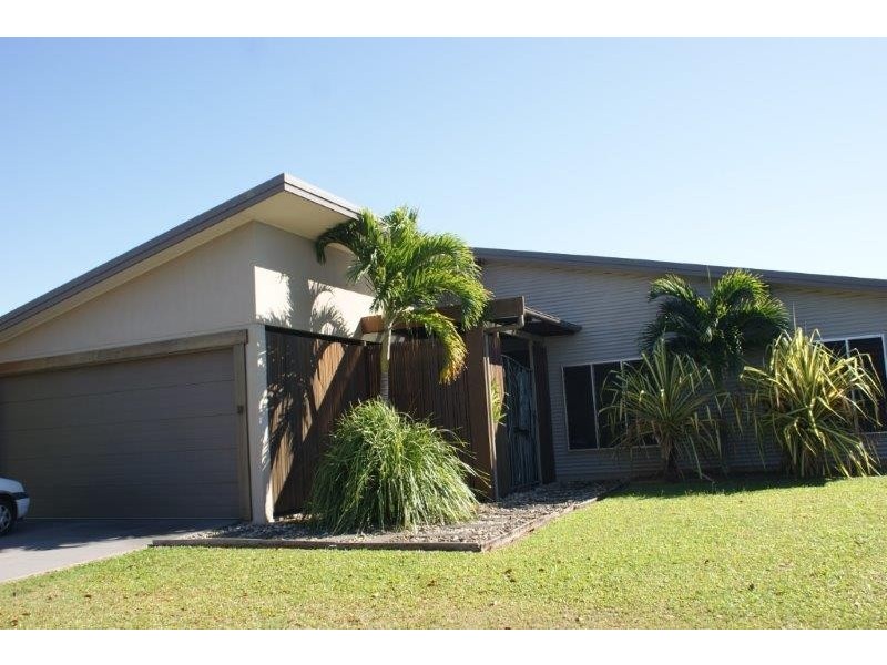 13 Hockey Avenue, Smithfield QLD 4878