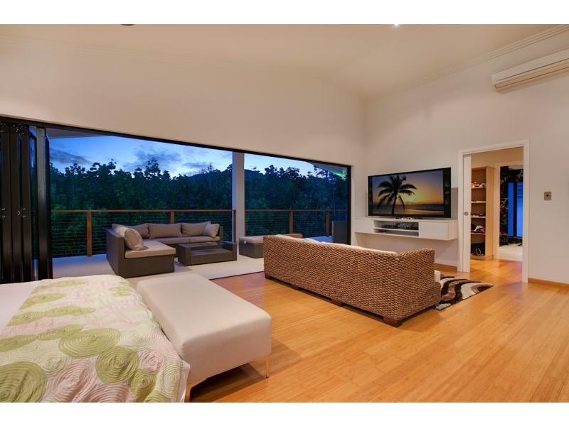 7 Icefire Quay, Trinity Park QLD 4879
