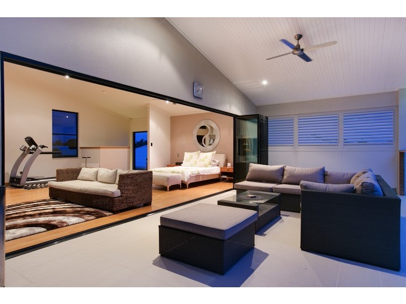 7 Icefire Quay, Trinity Park QLD 4879