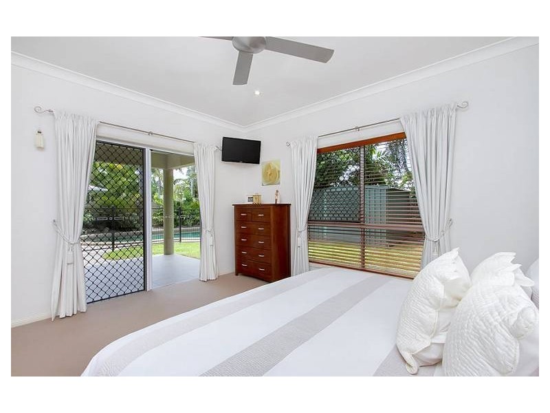 6 Pellowe Street, Clifton Beach QLD 4879