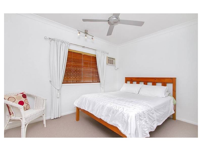6 Pellowe Street, Clifton Beach QLD 4879