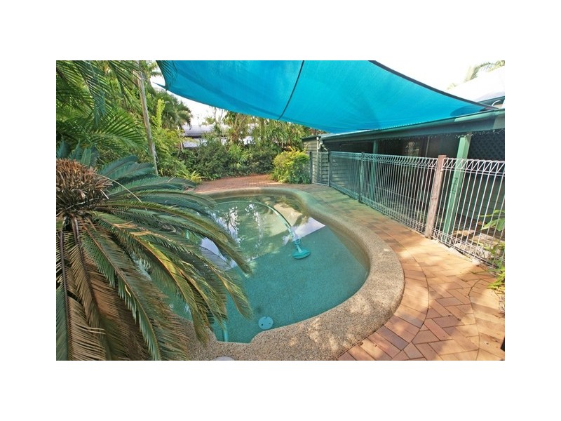 7 Coolangatta close, Kewarra Beach QLD 4879