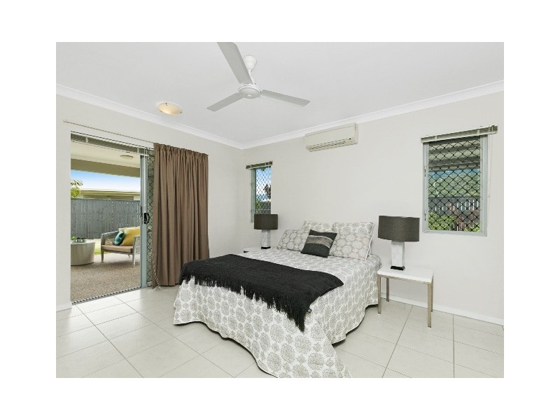 105 Roberts Drive, Trinity Beach QLD 4879