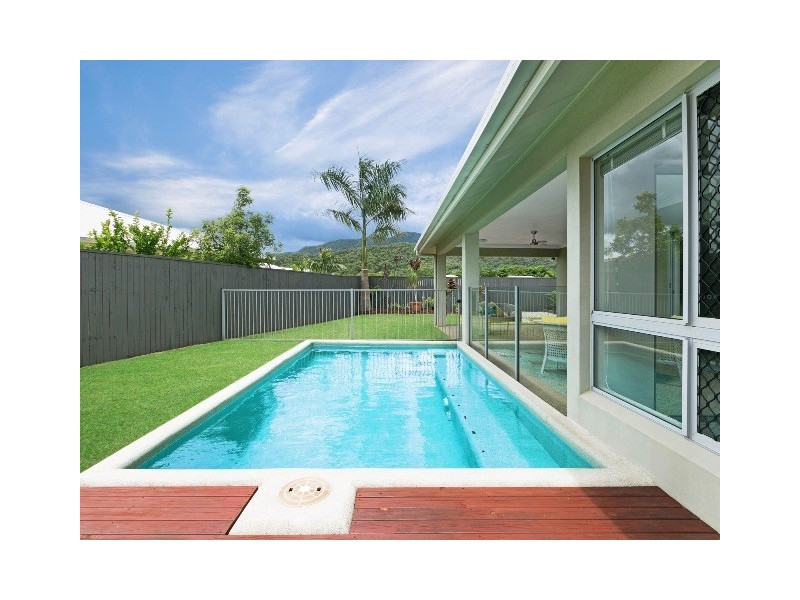 105 Roberts Drive, Trinity Beach QLD 4879