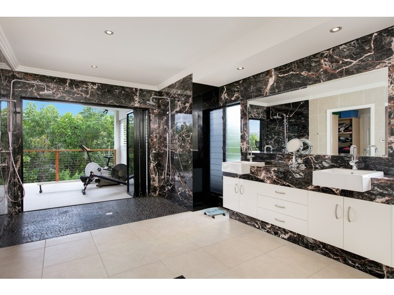 7 Icefire Quay, Trinity Park QLD 4879