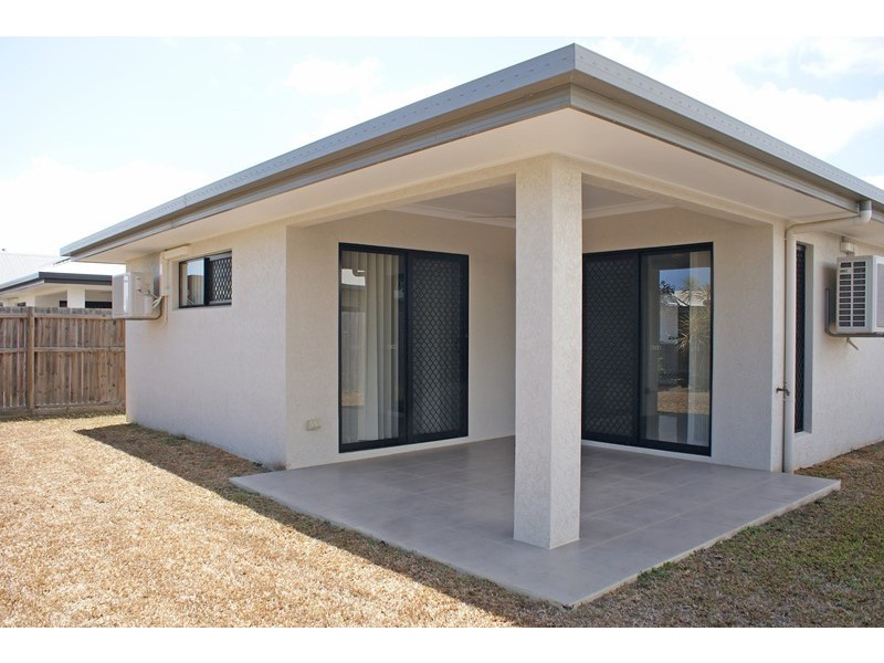 3 Sandridge Way, Trinity Park QLD 4879