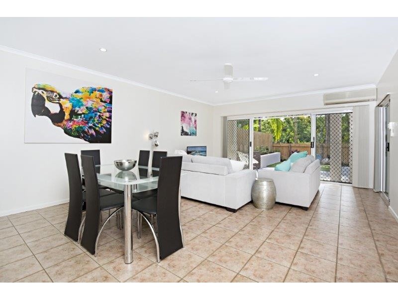21/24 Warren Street, Palm Cove QLD 4879