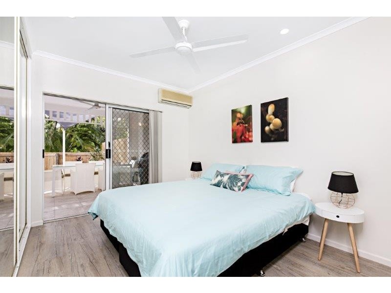 21/24 Warren Street, Palm Cove QLD 4879
