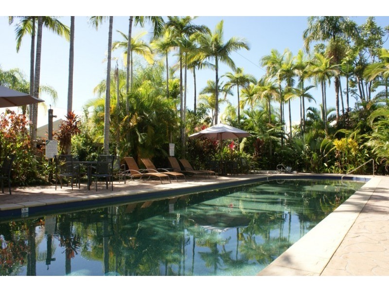 20/24 Warren Street, Palm Cove QLD 4879
