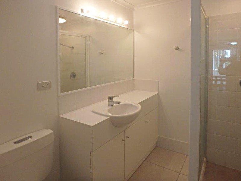 20/24 Warren Street, Palm Cove QLD 4879