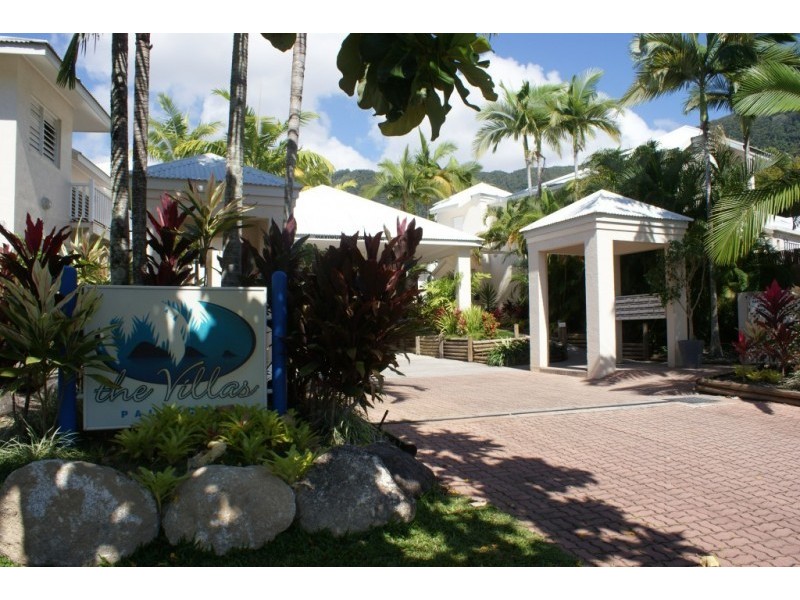 20/24 Warren Street, Palm Cove QLD 4879