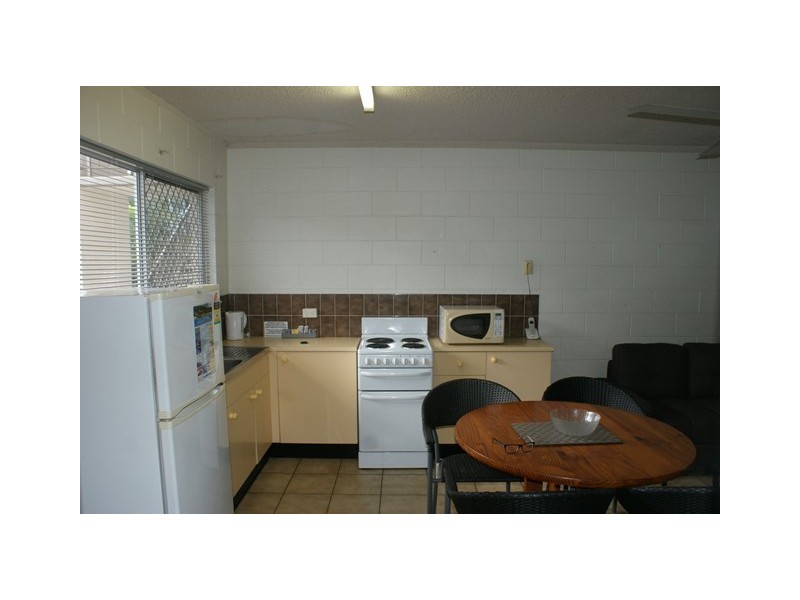 7/71-73 Moore Street, Trinity Beach QLD 4879
