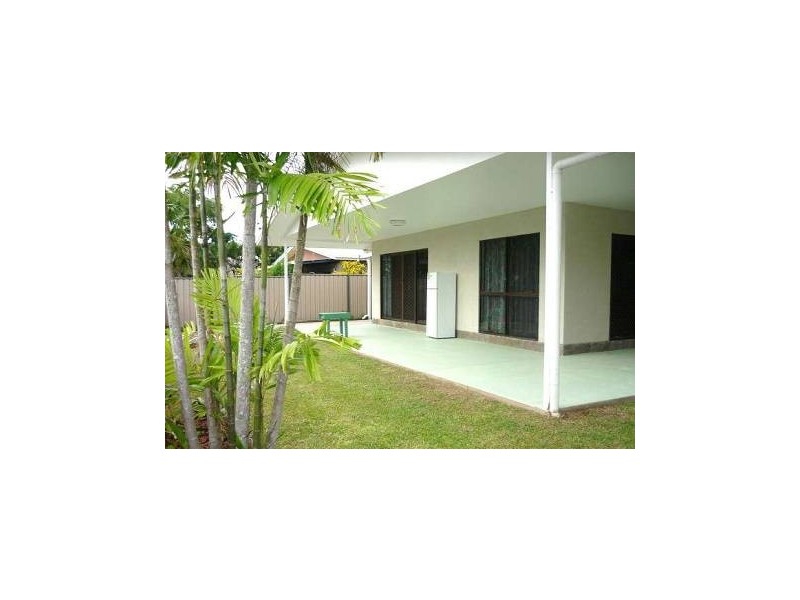 20 Riverside Parade, Trinity Park QLD 4879