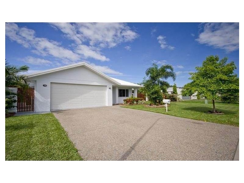 5 Vetiver Street, Trinity Park QLD 4879