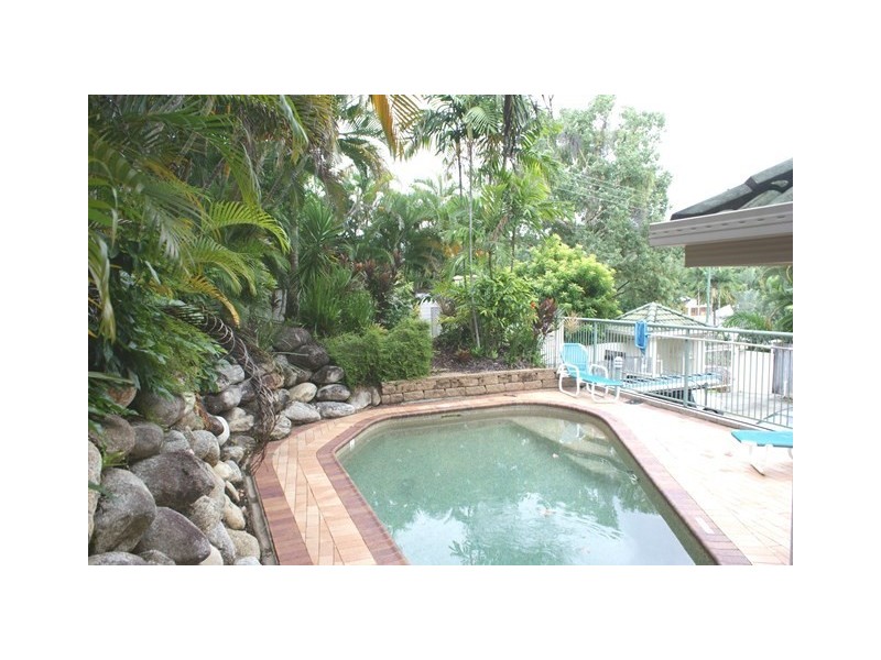 1/38 Moore Street, Trinity Beach QLD 4879