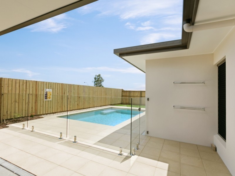 3 Amberwood Crescent, Smithfield QLD 4878