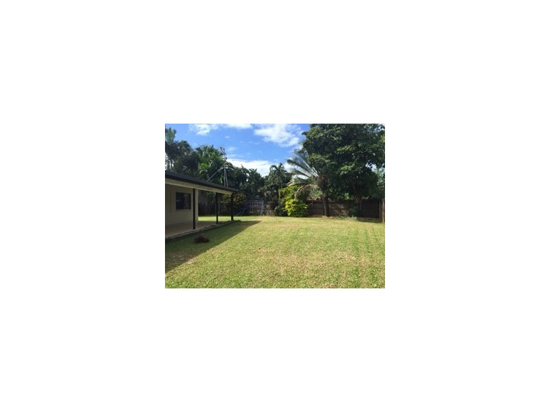2 Melinga Close, Caravonica QLD 4878