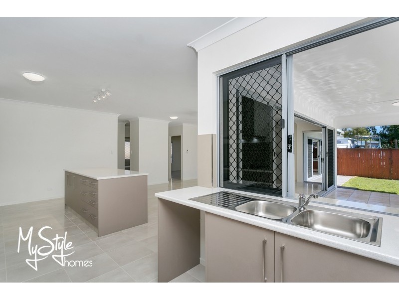 21 Bluecove Circuit, Trinity Park QLD 4879