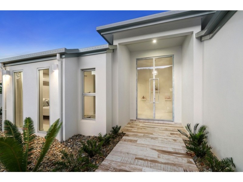3 Whipbird Drive, Smithfield QLD 4878