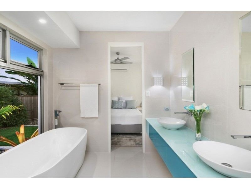 3 Whipbird Drive, Smithfield QLD 4878