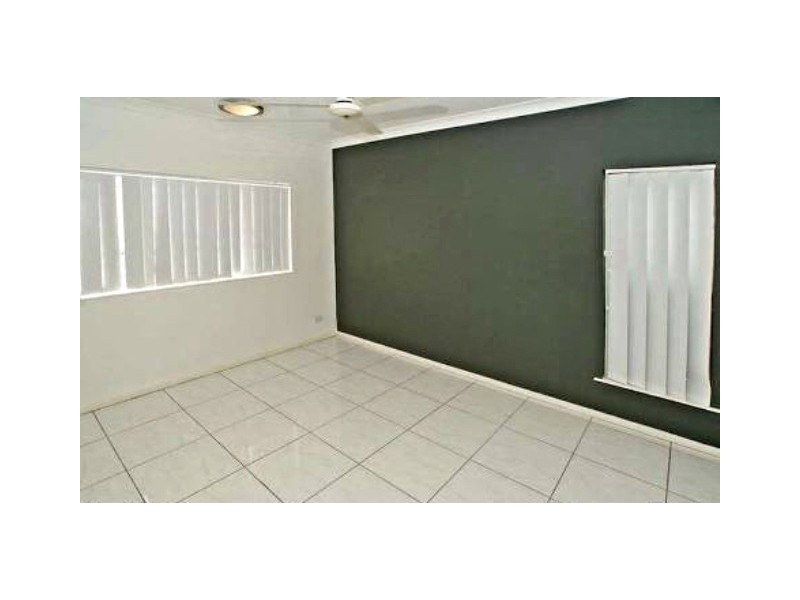 10/7 Boden Street, Yorkeys Knob QLD 4878