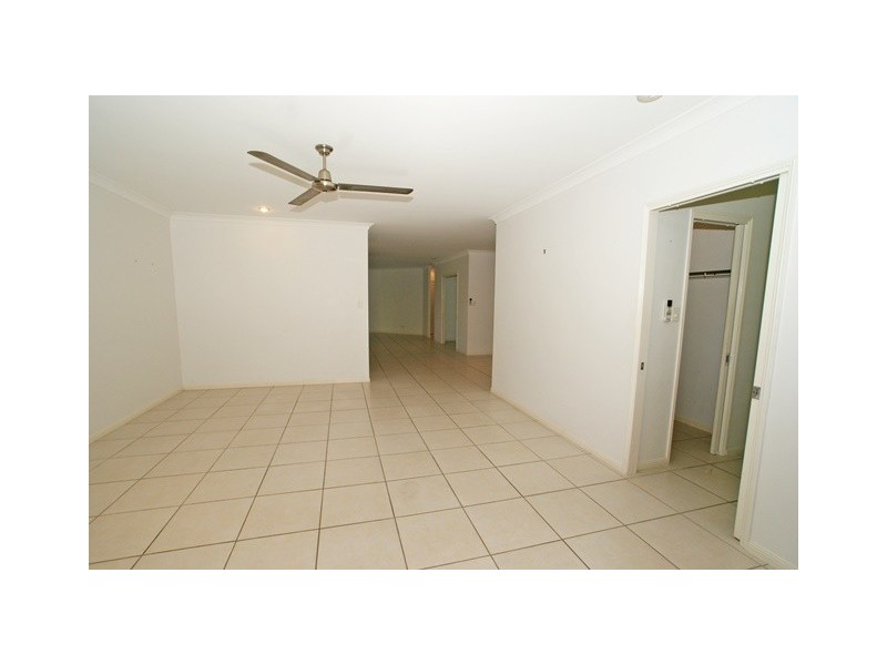 13 Bowline Close, Trinity Beach QLD 4879
