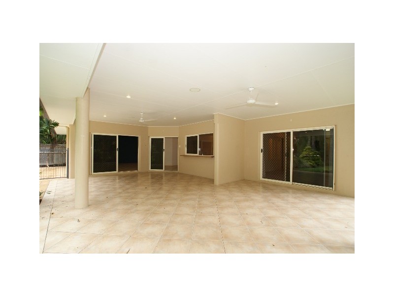 15 Bramble Street, Clifton Beach QLD 4879