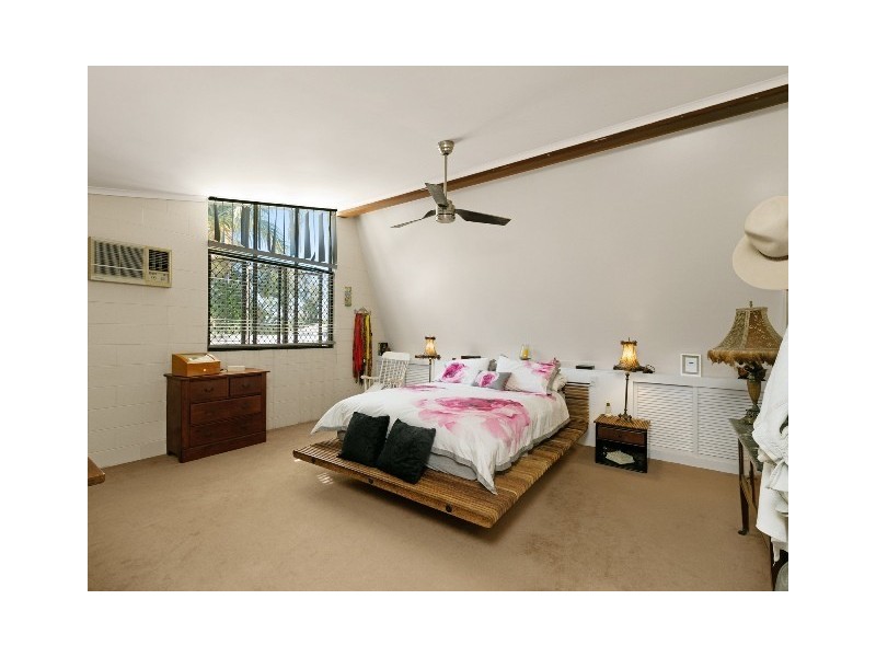 11 Sussex Street, Trinity Park QLD 4879