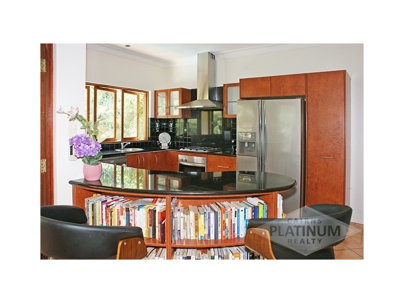 31/7 Tari Place, Trinity Beach QLD 4879