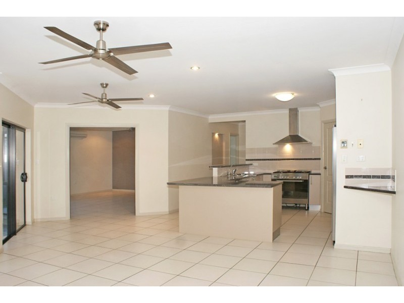 21 Moojeeba Way, Trinity Park QLD 4879