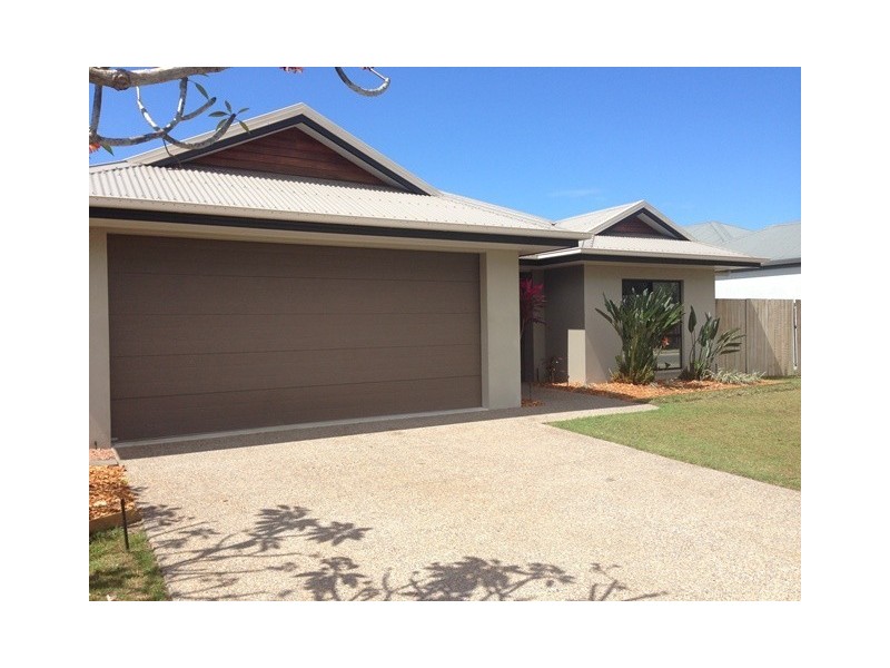 21 Moojeeba Way, Trinity Park QLD 4879