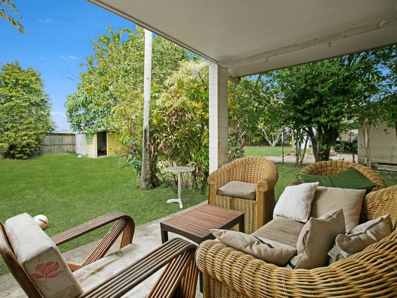 35 Debbie Street, Trinity Park QLD 4879
