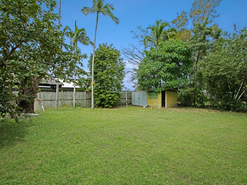 35 Debbie Street, Trinity Park QLD 4879