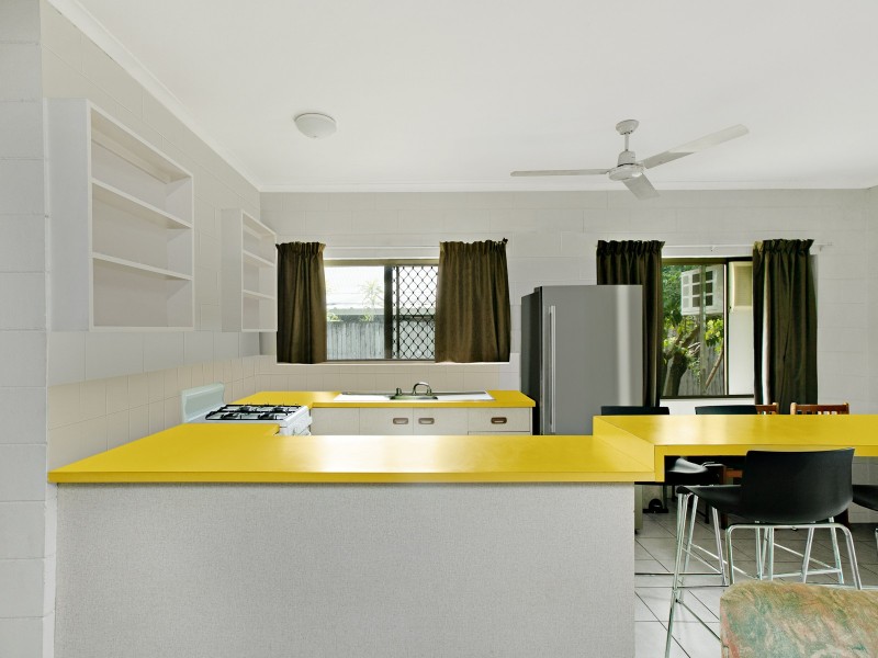 35 Debbie Street, Trinity Park QLD 4879