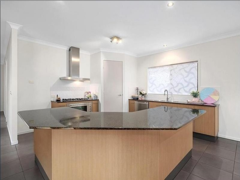 11 Iridescent Drive, Trinity Park QLD 4879