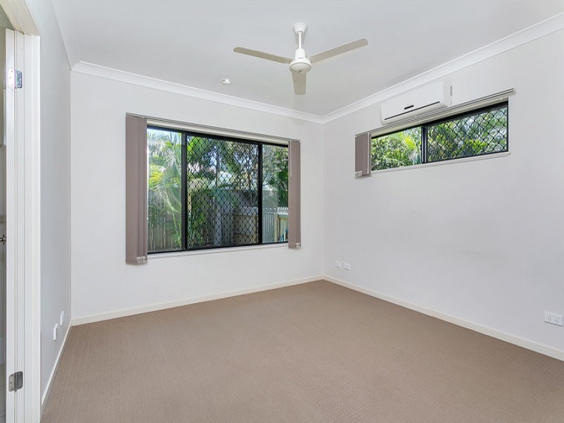 10 Hatch Close, Trinity Beach QLD 4879