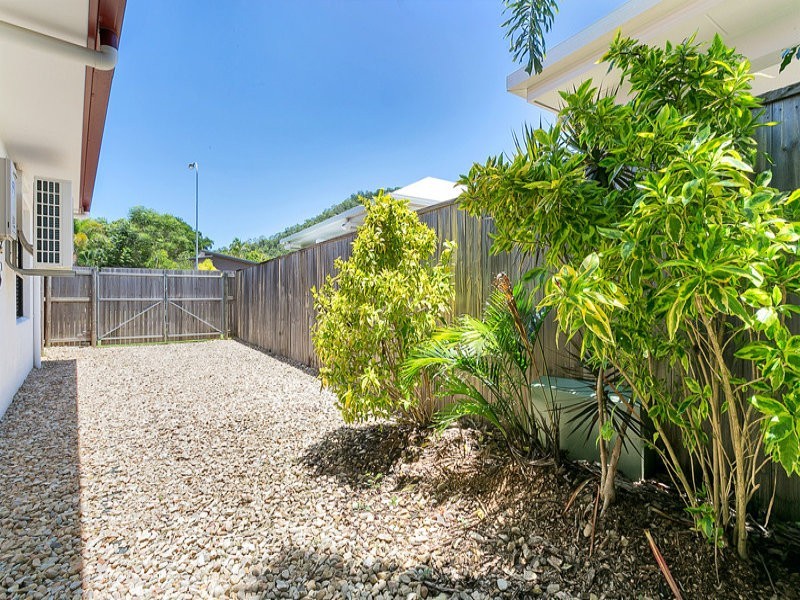 10 Hatch Close, Trinity Beach QLD 4879