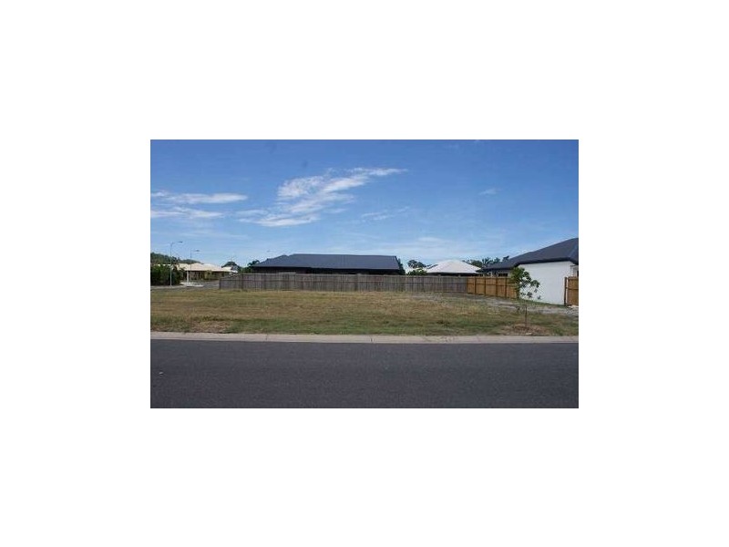 15 Moojeeba Way, Trinity Park QLD 4879