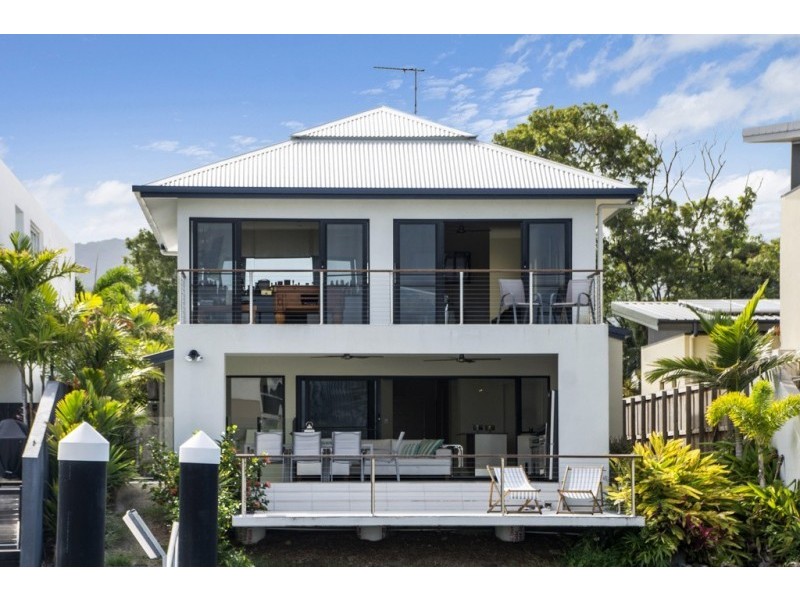 41 Harbour Drive, Trinity Park QLD 4879
