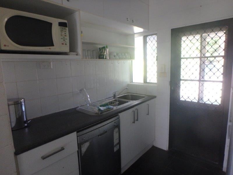 8 Queenscliff Close, Kewarra Beach QLD 4879