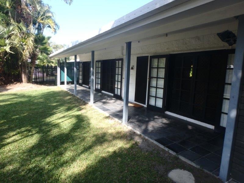 8 Queenscliff Close, Kewarra Beach QLD 4879