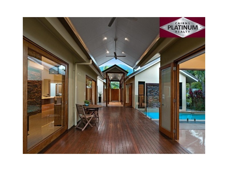 85 Ribbonwood Close, Palm Cove QLD 4879