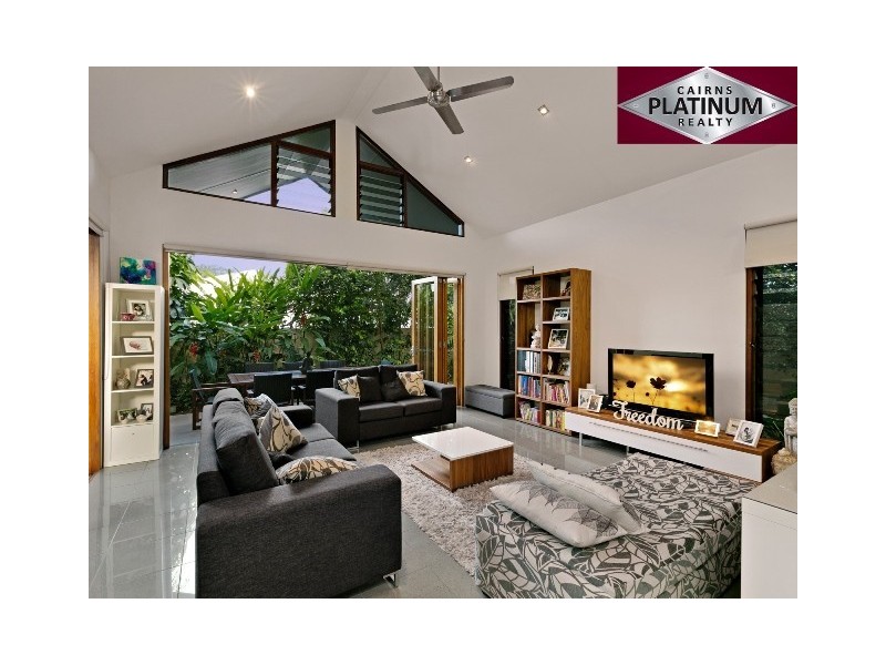 85 Ribbonwood Close, Palm Cove QLD 4879