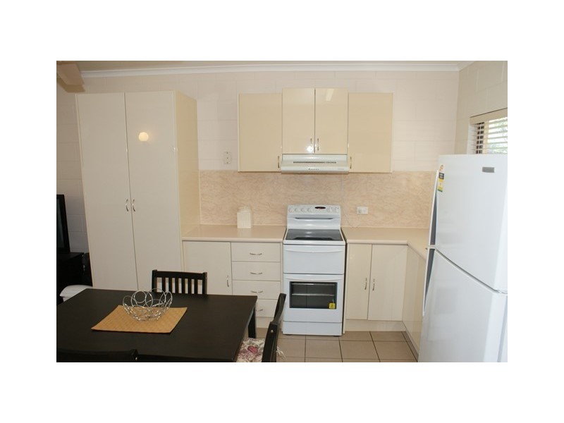 15/83-85 Moore Street, Trinity Beach QLD 4879